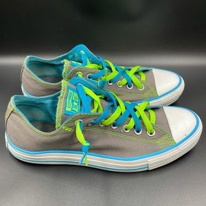 Converse All Stars Low Top Sneakers, Women’s sz 11